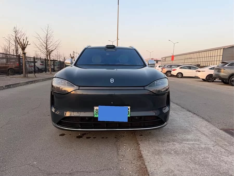 AITO Wenjie M9