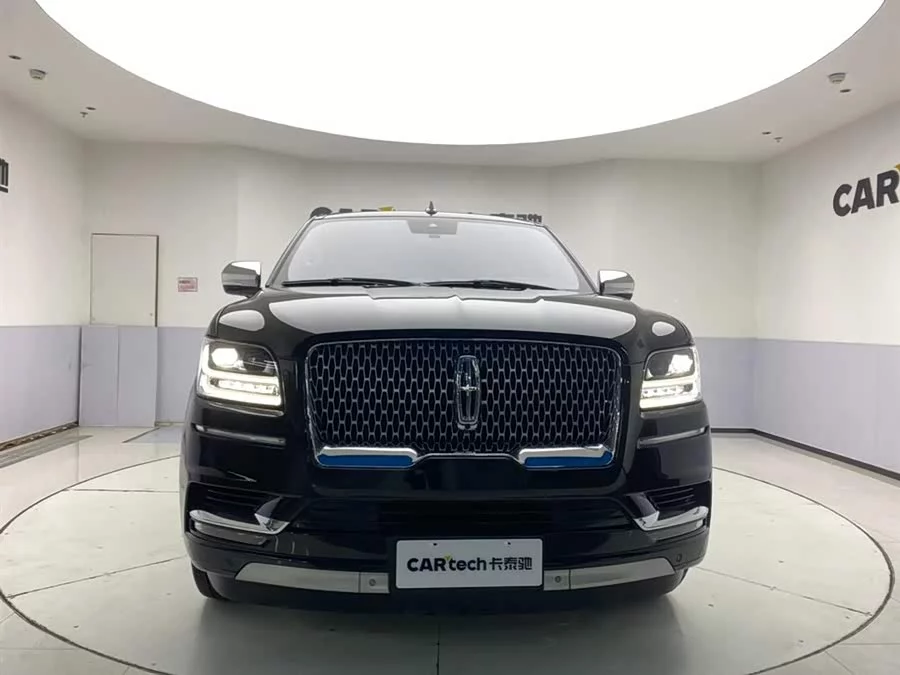 Lincoln Navigator