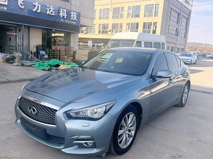 Infiniti Q50