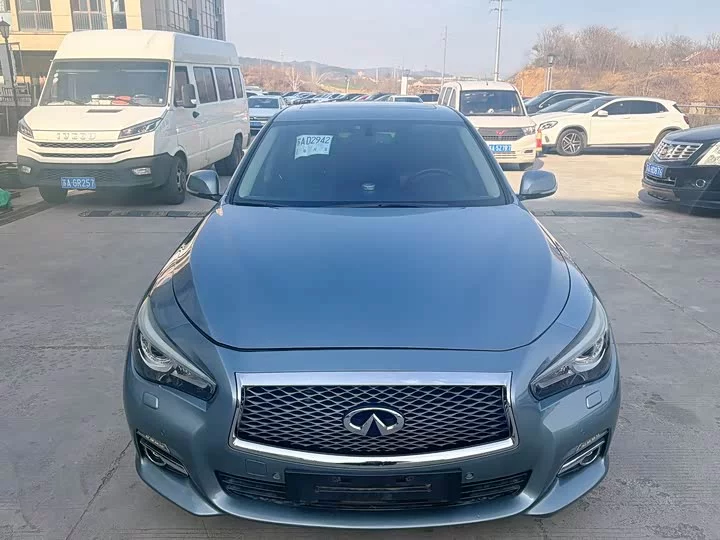 Infiniti Q50