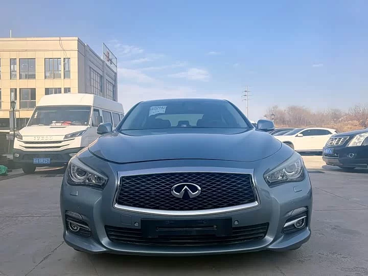 Infiniti Q50