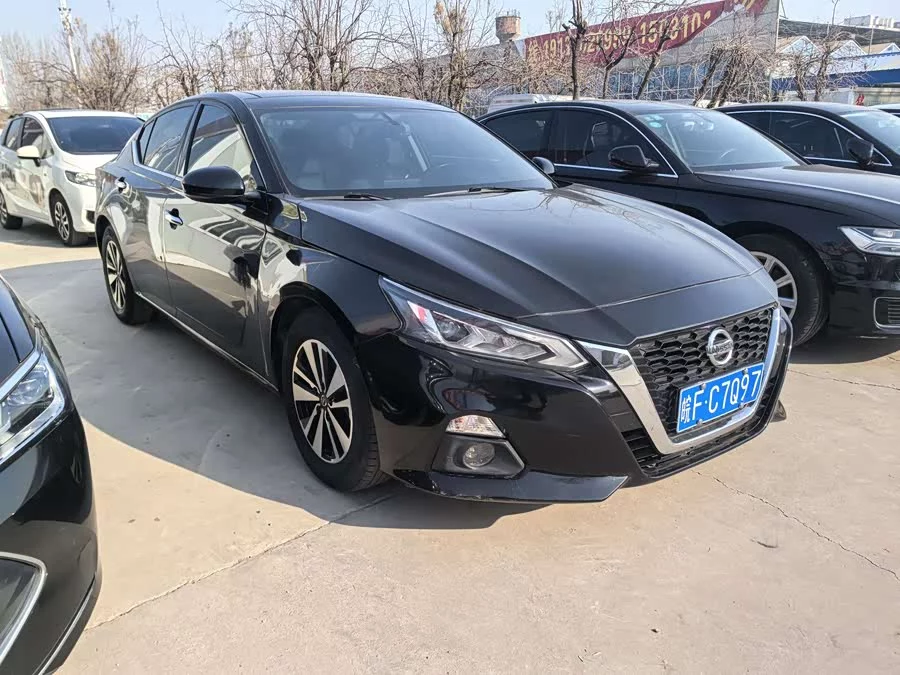Nissan Teana
