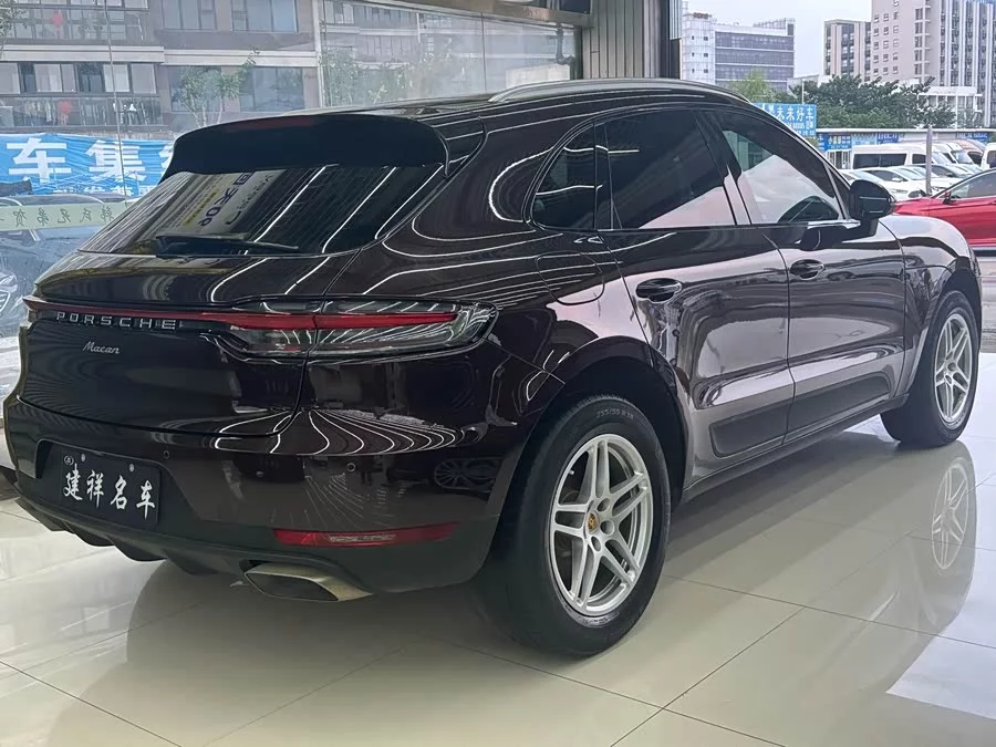Porsche Macan