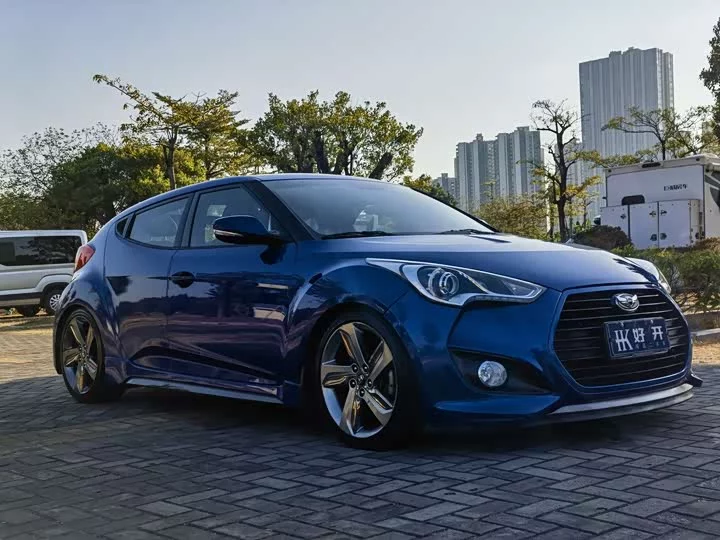 Hyundai Veloster