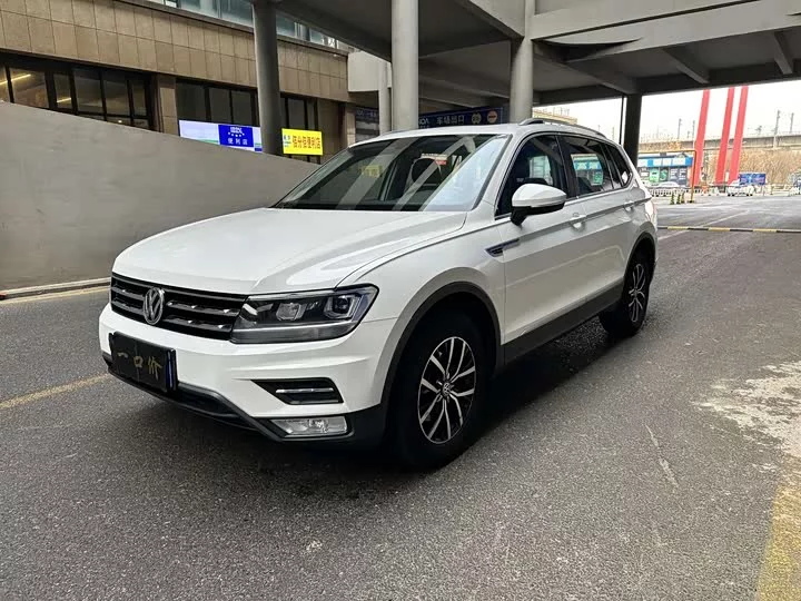 Volkswagen Tiguan L
