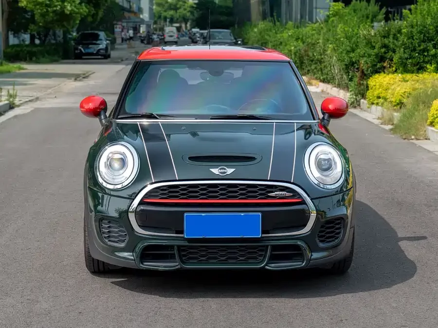 MINI JCW