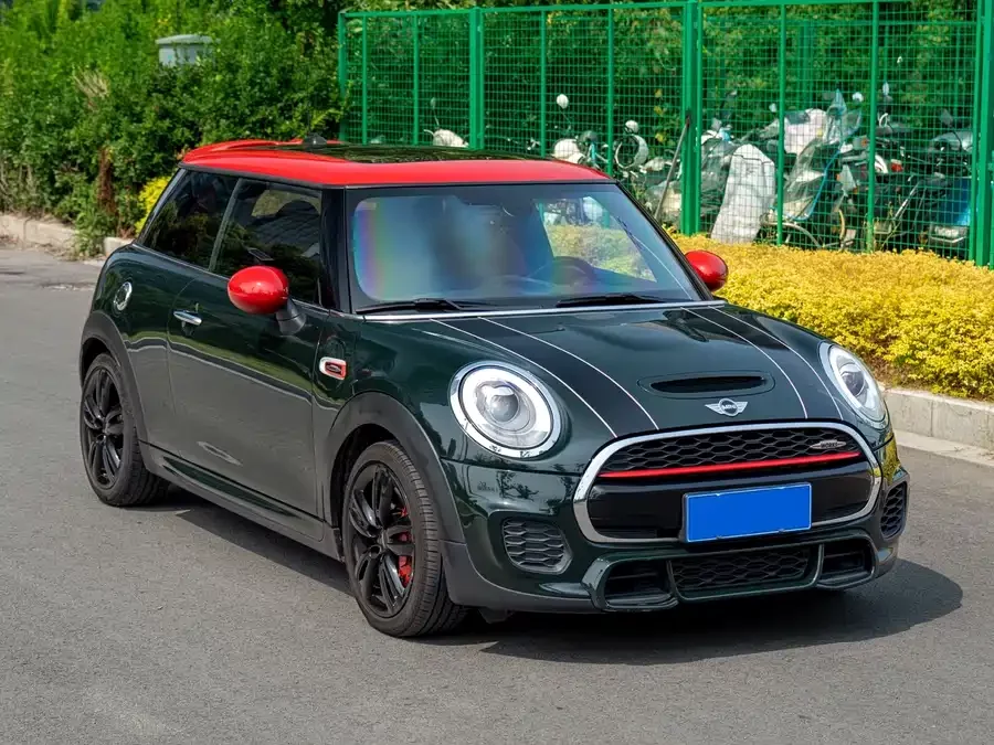 MINI JCW