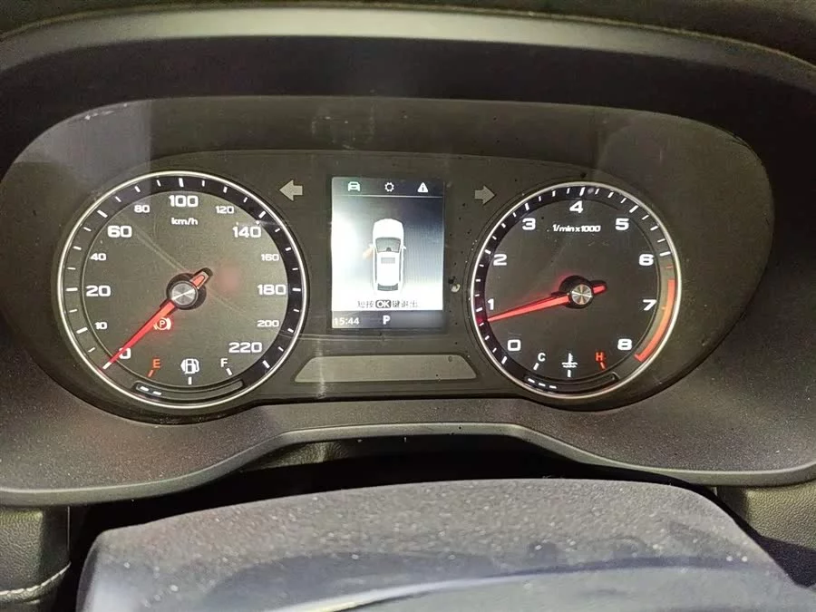 Roewe i5