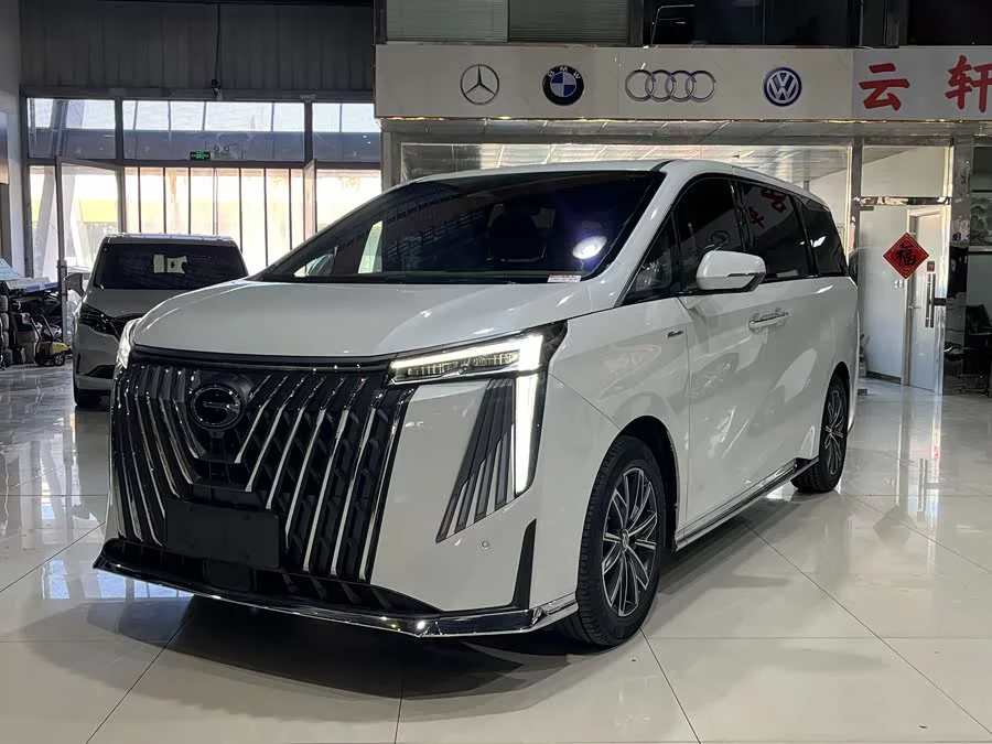 GAC Trumpchi M8