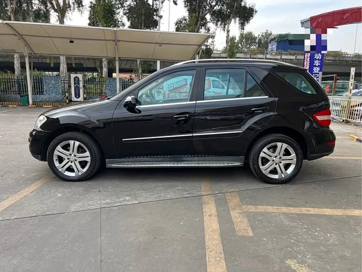 Mercedes-Benz M-Class