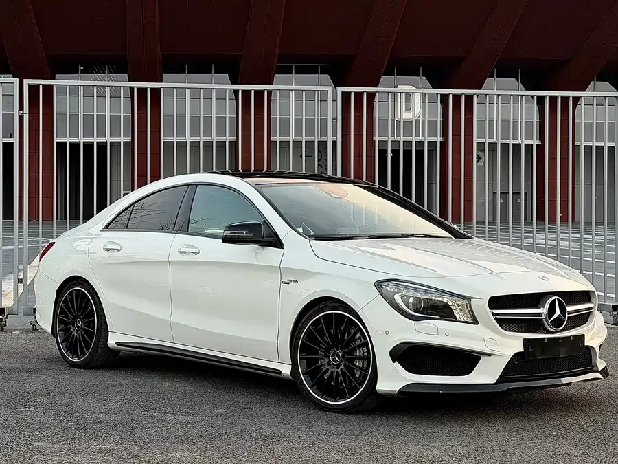 Mercedes Benz CLA AMG
