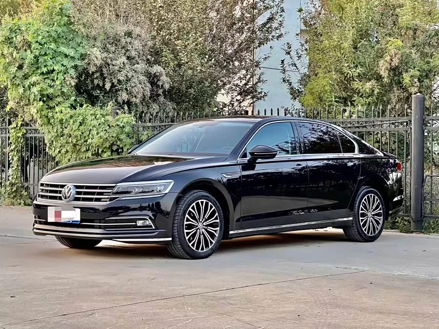 Volkswagen Phaeton / Phideon