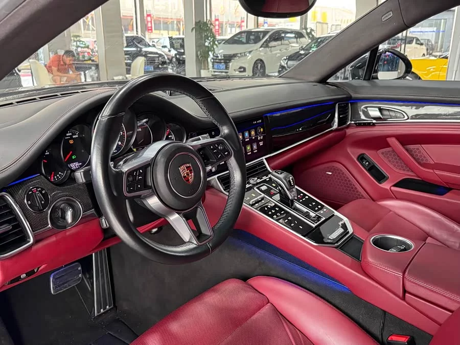 Porsche Panamera