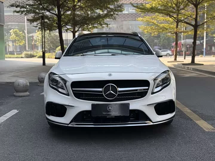 Mercedes-Benz GLA AMG