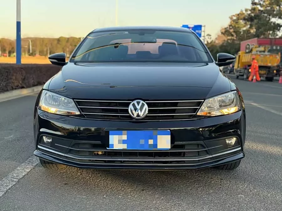 Volkswagen Sagitar