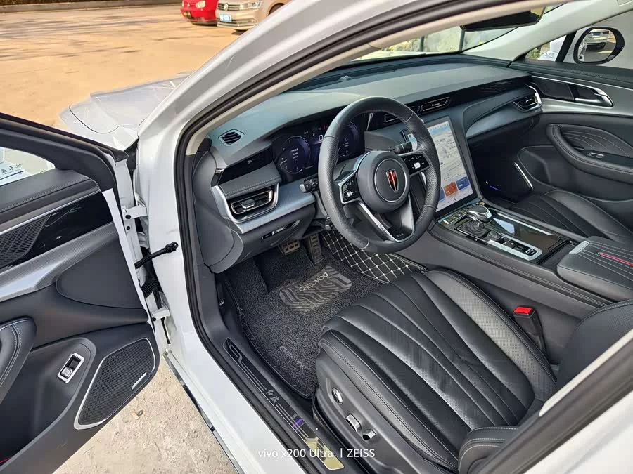 Hongqi H5