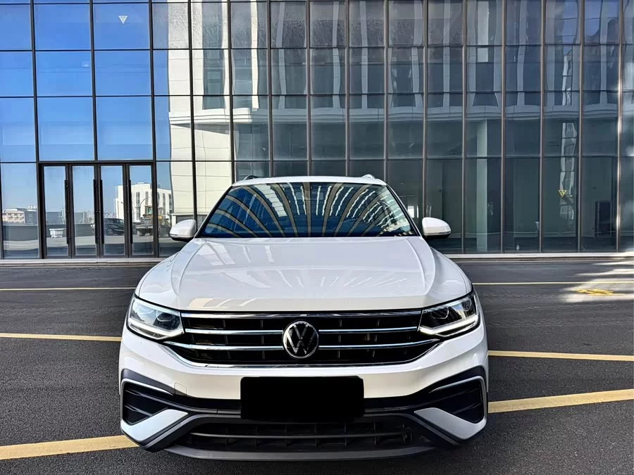 Volkswagen Tiguan L