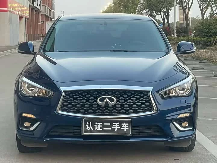 Infiniti Q50L