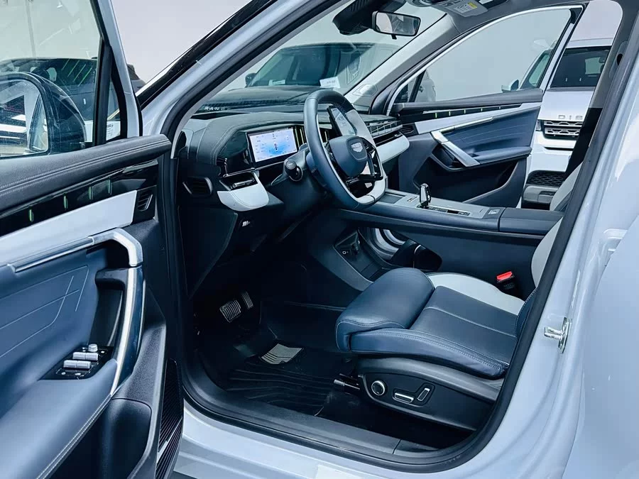 Geely Boyue L