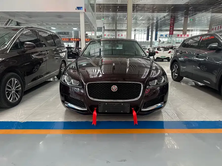 Jaguar XFL