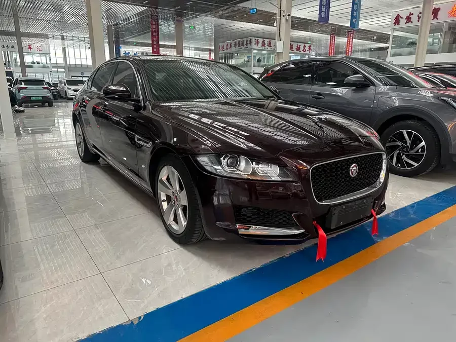 Jaguar XFL