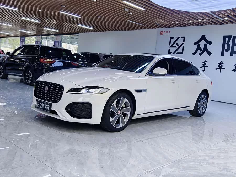 Jaguar XFL