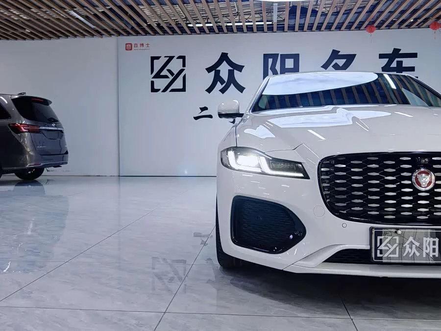 Jaguar XFL