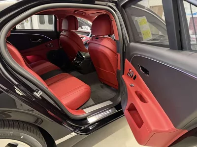 Bentley Feichi Plug-in Hybrid
