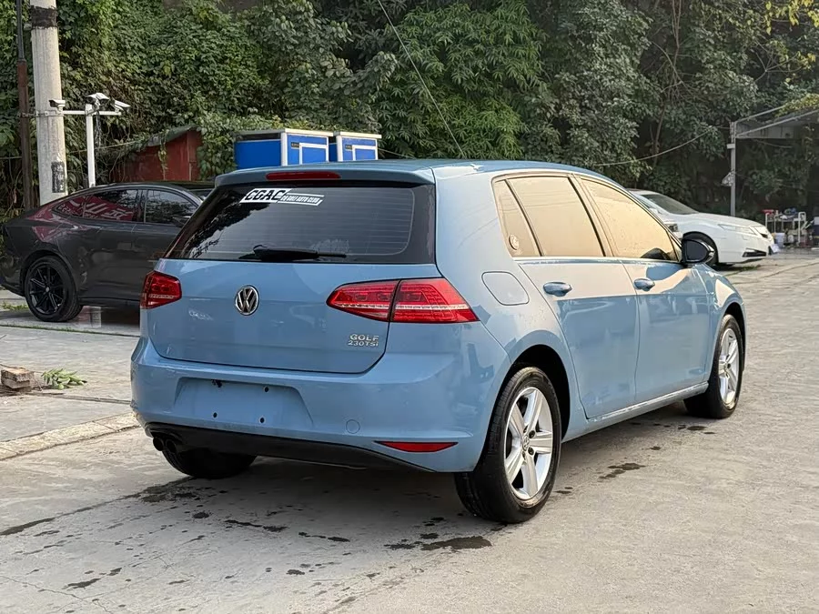 Volkswagen golf
