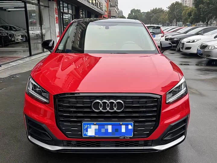 Audi Q2L