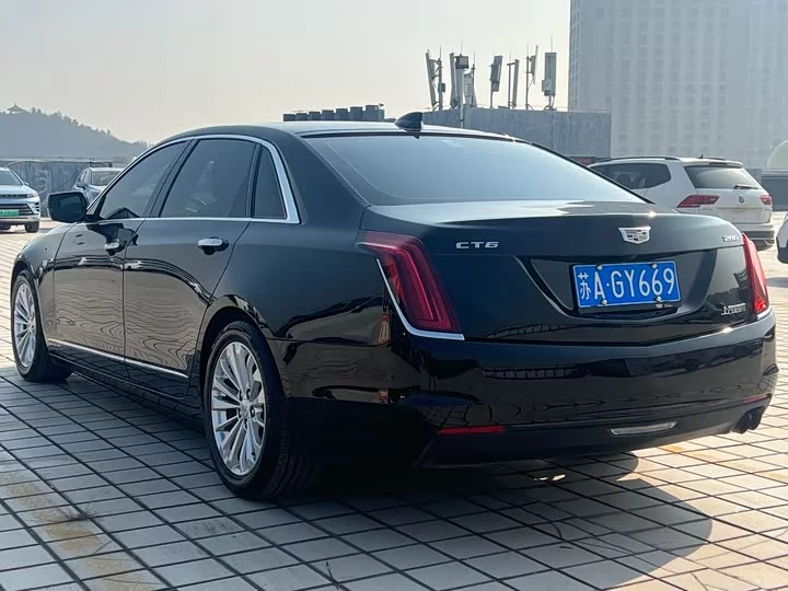 Cadillac CT6