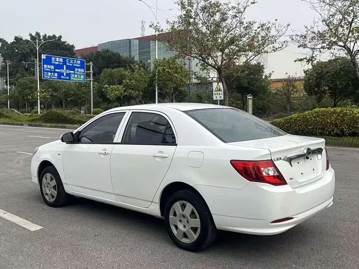 BYD F3