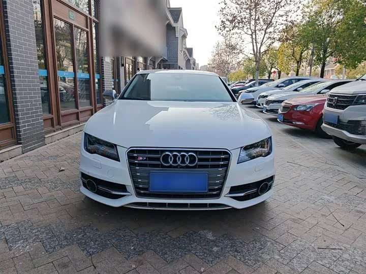 Audi S7