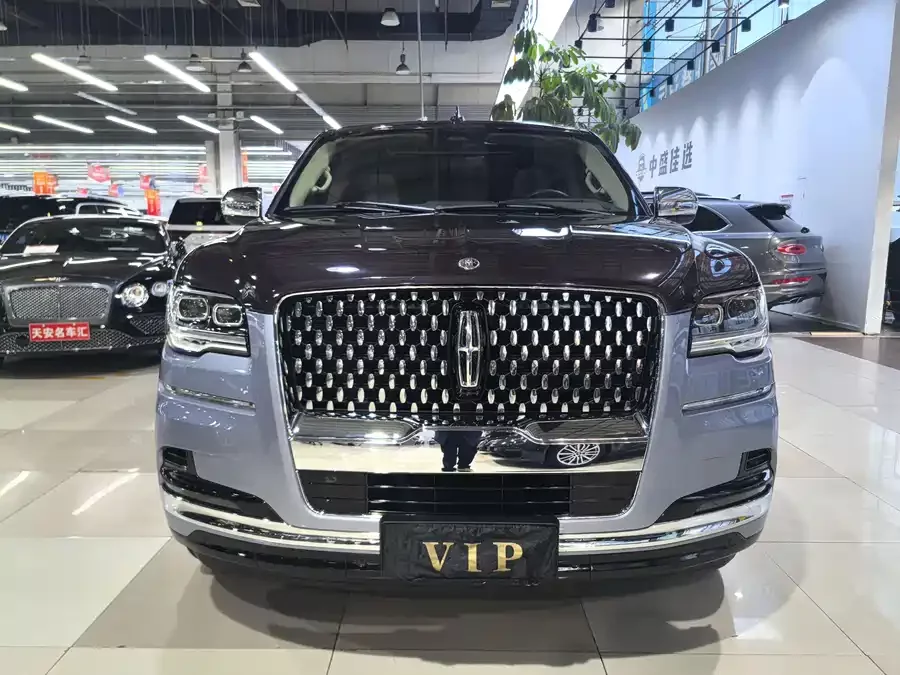 Lincoln Navigator One