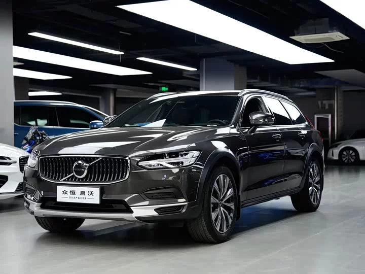 Volvo V90