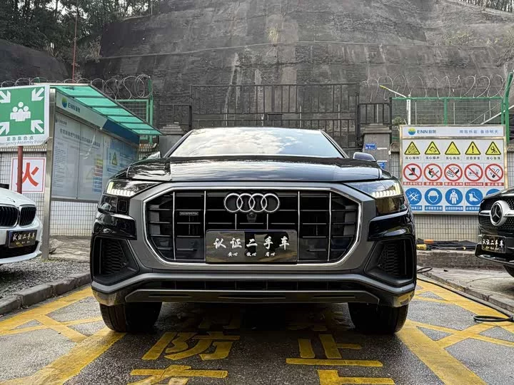 Audi Q8