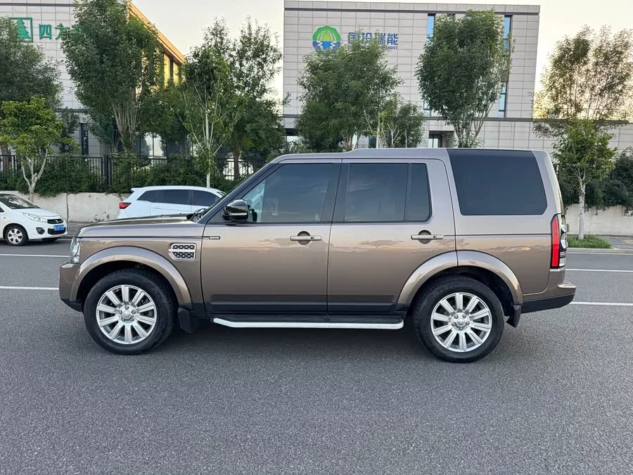 Land Rover finds