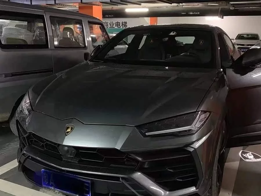 Lamborghini Urus