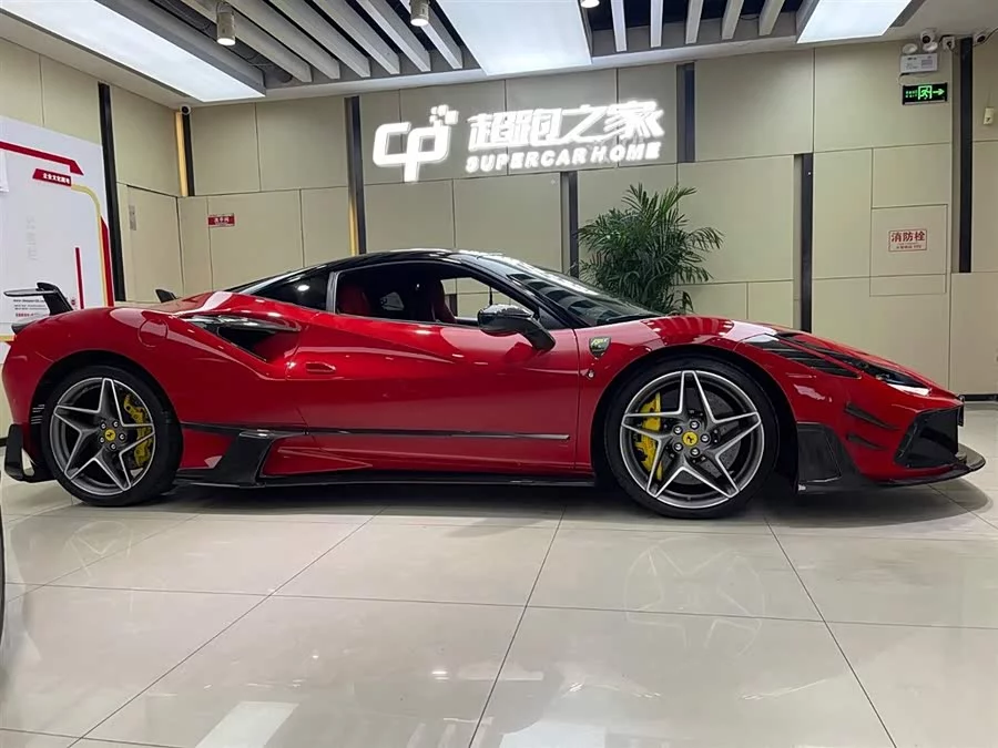 Ferrari F8