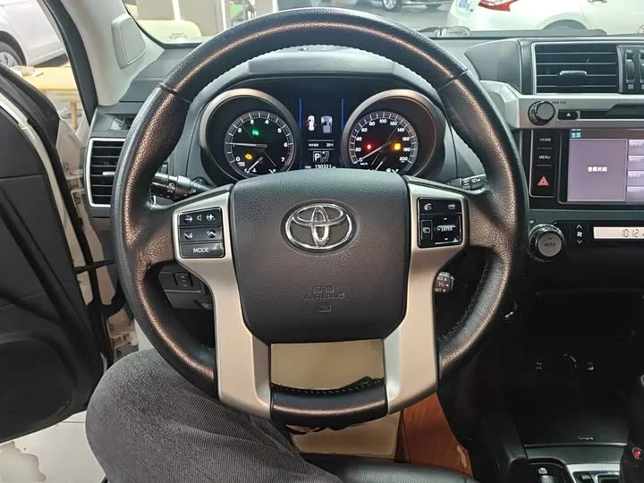 Toyota prado