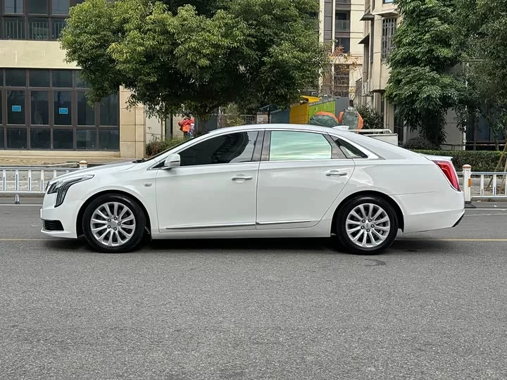 Cadillac XTS