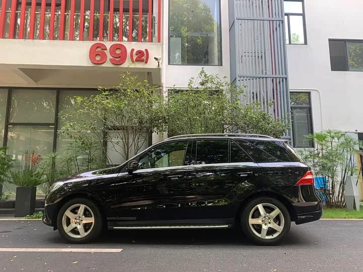 Mercedes-Benz M-Class