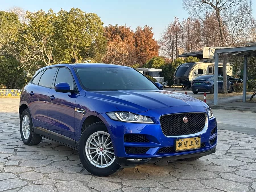 Jaguar F-PACE