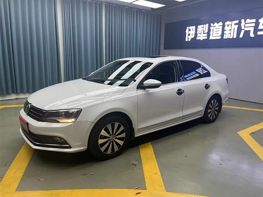 Volkswagen Sagitar