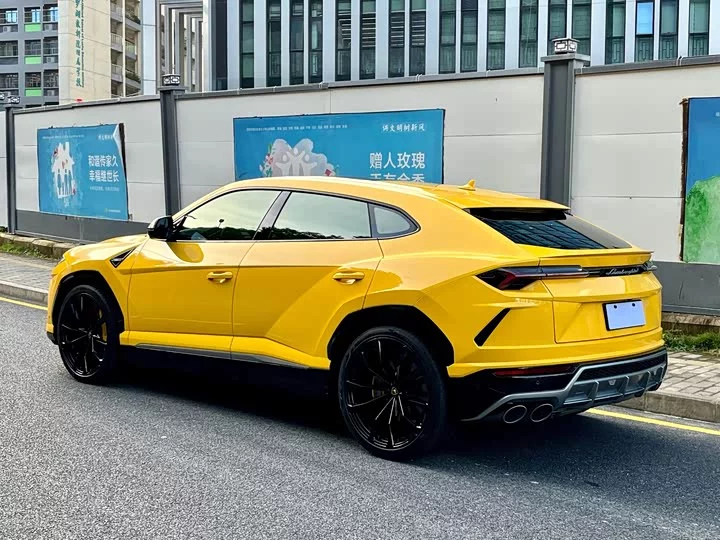 Lamborghini Urus