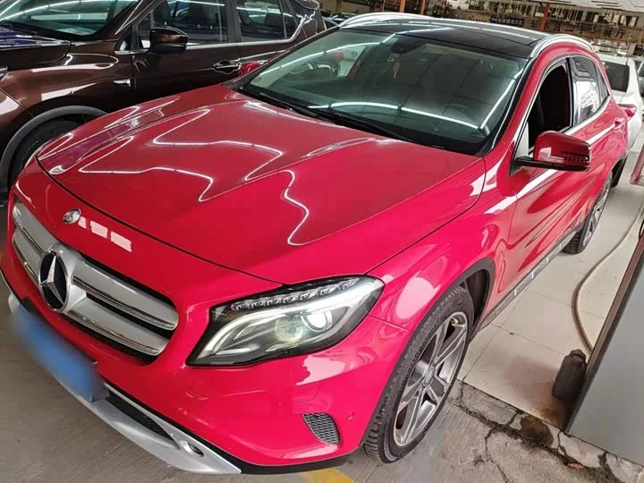 Mercedes-Benz GLA