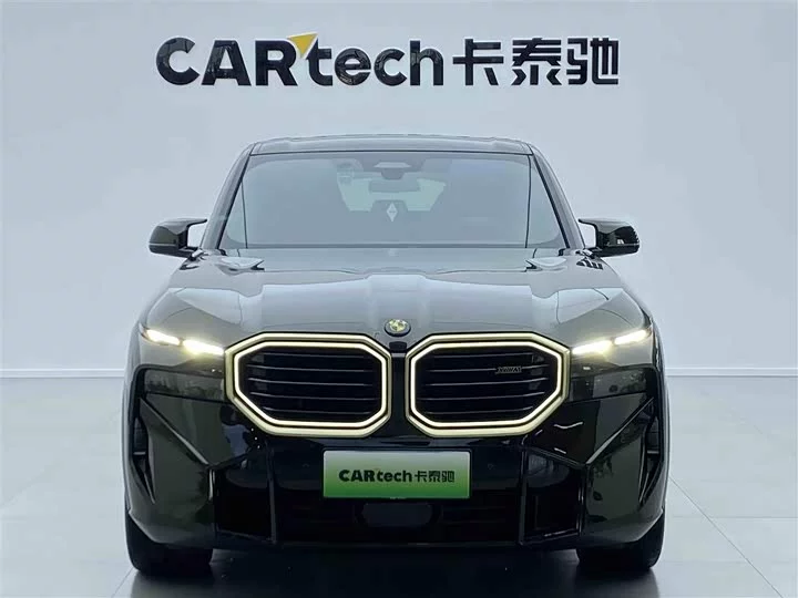 BMW XM