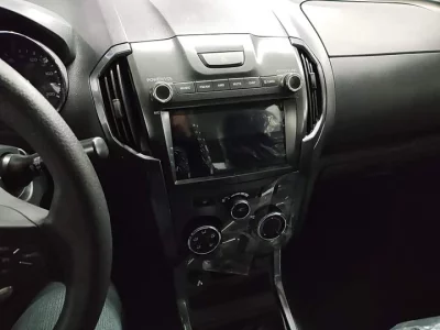 Isuzu TAGA Daka