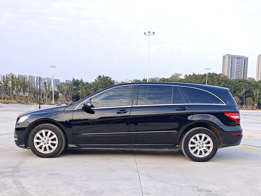 Mercedes Benz R-rated
