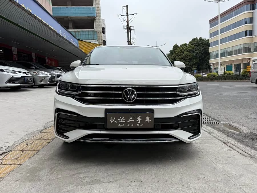 Volkswagen Tiguan L